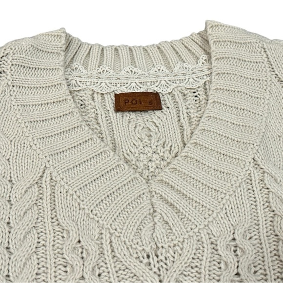 POL Cream V-Neck Cable Knit Sweater - Picture 2 of 7